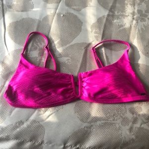 O’Neill bikini top